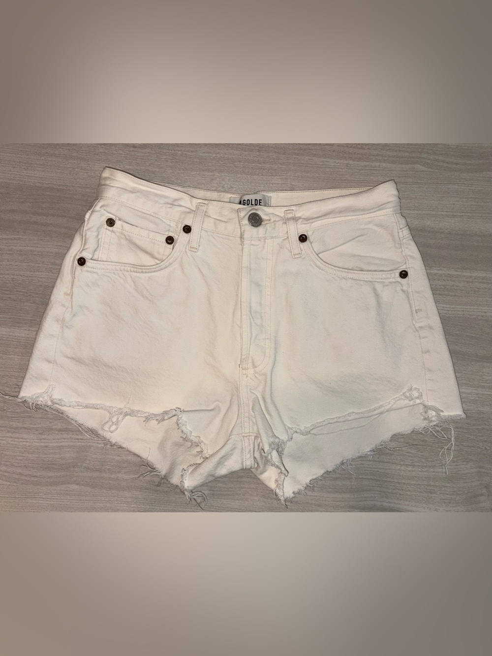 AGOLDE Parker Vintage Cut Off Short in Marshmallow